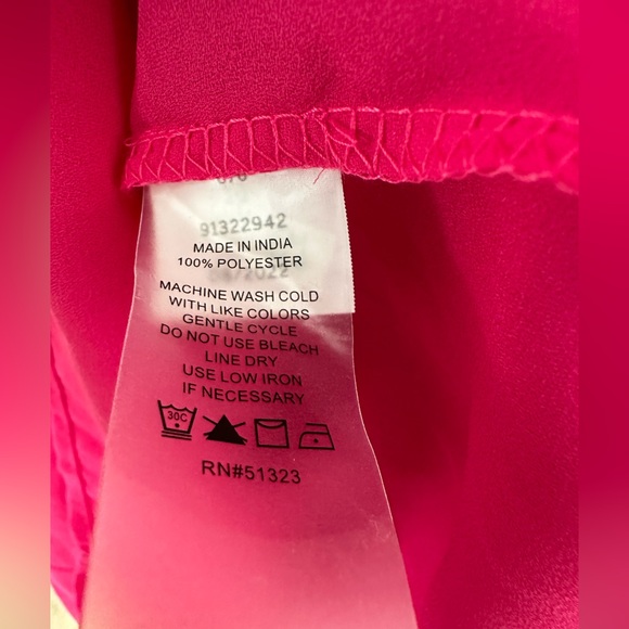 VINCE CAMUTO Halter-Neck Wide-Leg Jumpsuit in Pomegranate Pink size Medium. NWT - Picture 11 of 11